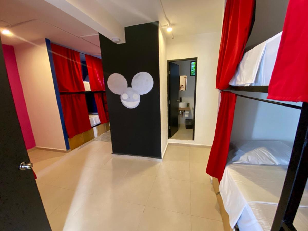 Why Not Rooftop Party Hostel Playa del Carmen Exterior foto